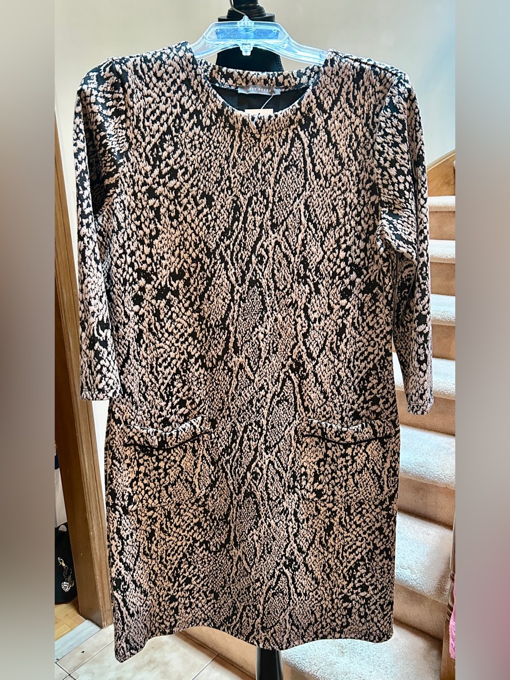 Suzy Shier Black and Beige Snake-Print Shift Dress, 1990s Vintage